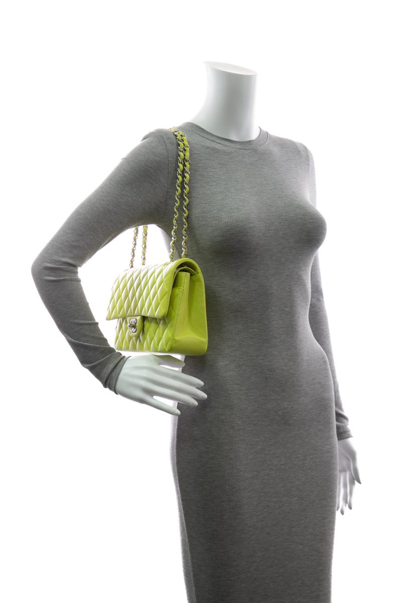 Chanel-Medium-Classic-Double-Flap-296141