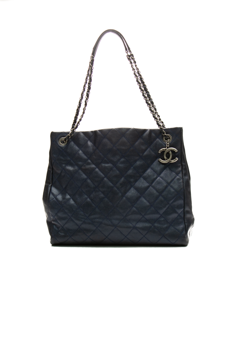 Chanel-Chic-Tall-Shopping-Tote-296272