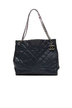 Chanel-Chic-Tall-Shopping-Tote-296272