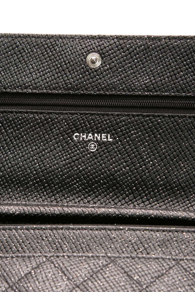 Pressed Glitter Wallet on Chain