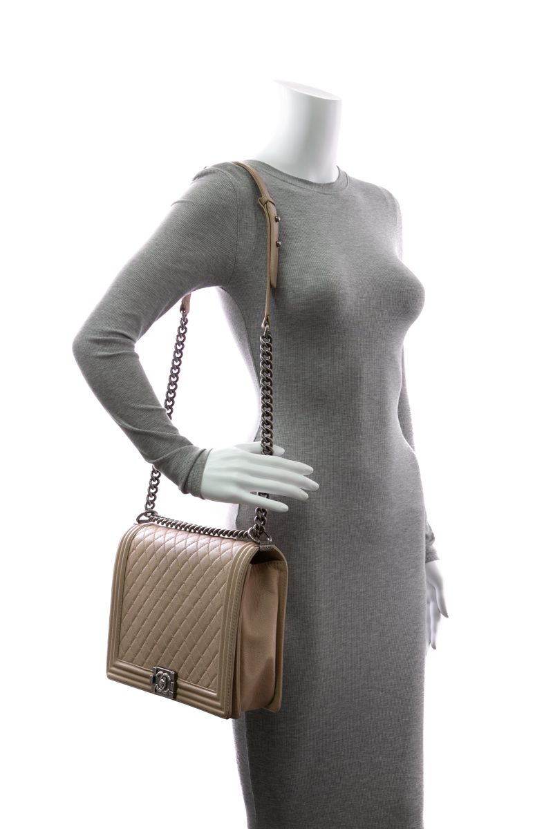 Chanel-Large-Boy-Bag-297218