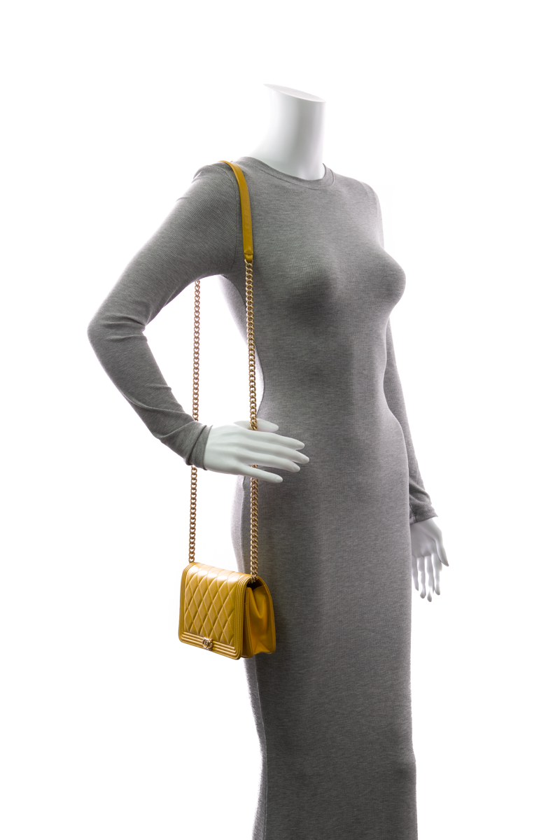 Chanel-Boy Wallet-on-Chain-297247