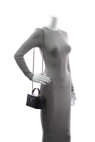 Chanel-Small-Vanity-Case-297273