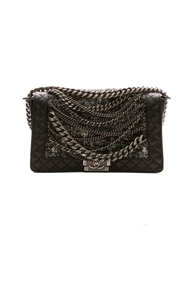Chanel-Enchained-Large-Boy-Bag-297619