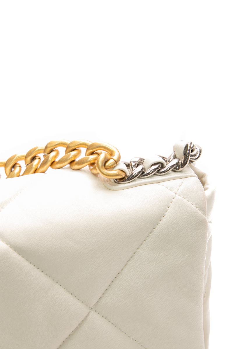 Medium Chanel 19 Bag