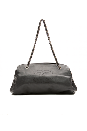 Chanel-Timeless-CC-Bowler-Bag-297766