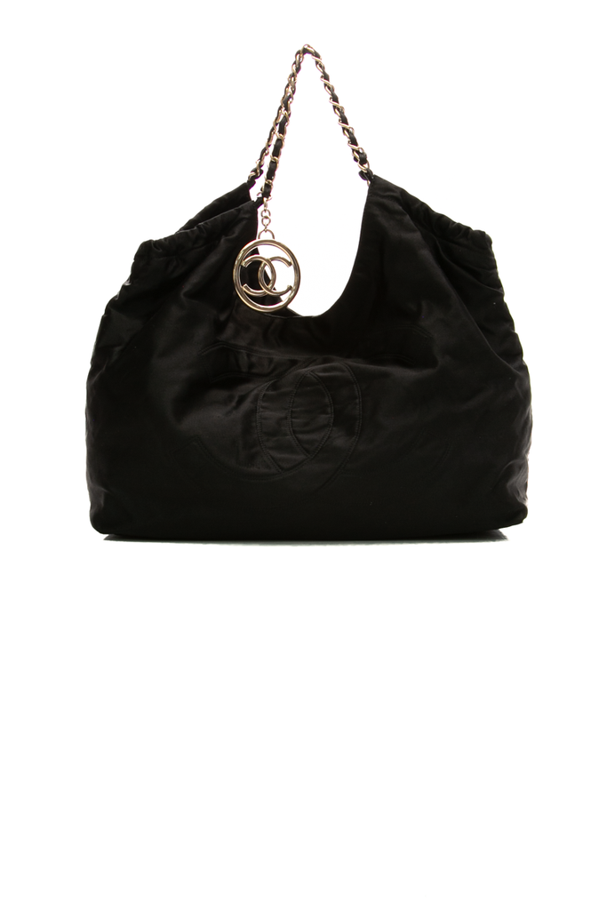 CHANEL トートバッグ ロゴ　ノベルティ　COCO グラフィティ Chanel XL Coco Cabas Tote Bag - Couture USA