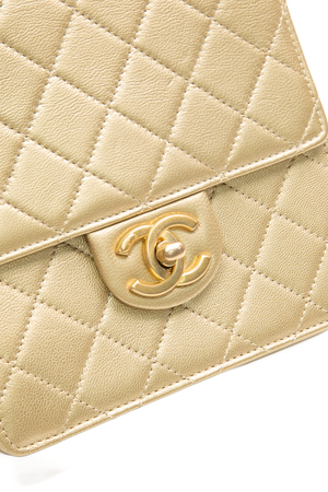 Chic Pearls Crossbody Bag