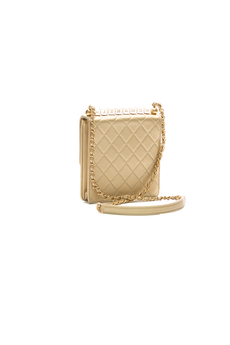 Chic Pearls Crossbody Bag