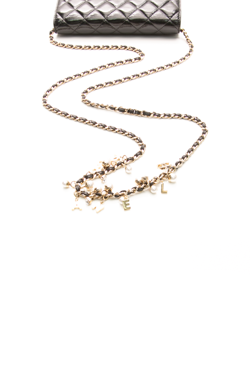 Pearl Charm Wallet On Chain