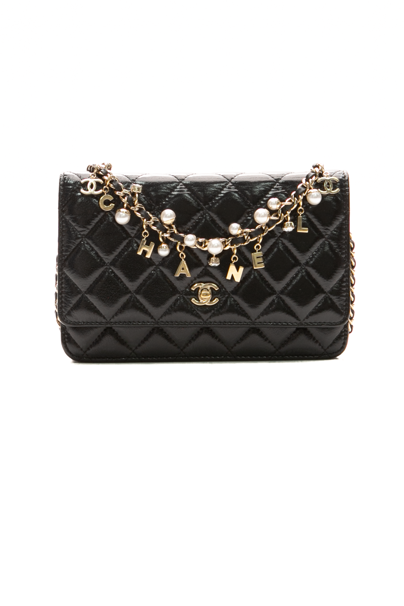 Pearl Charm Wallet On Chain