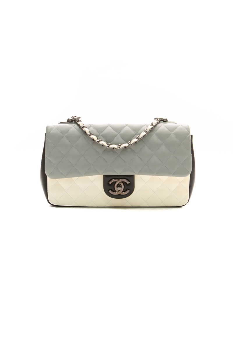 Chanel-Medium-Single-Flap-Bag-298990