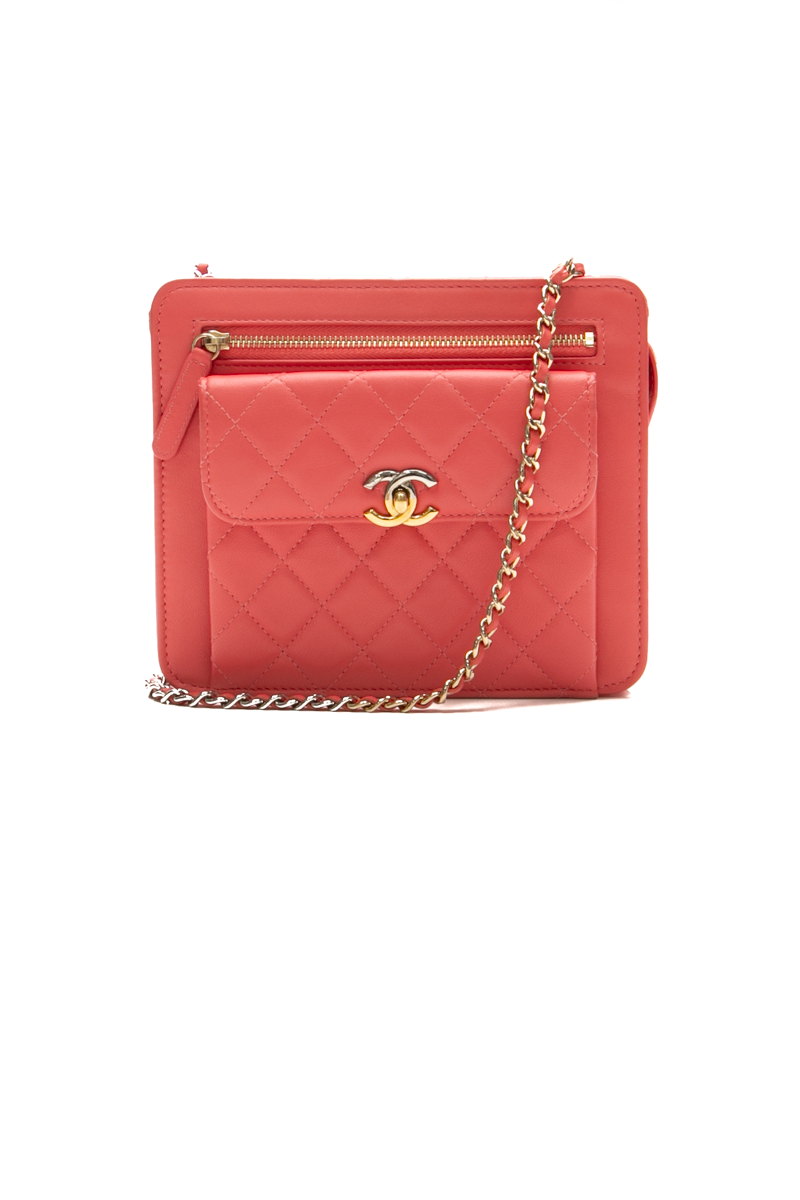 Chanel-Front-Pocket-Crossbody-Bag-299001