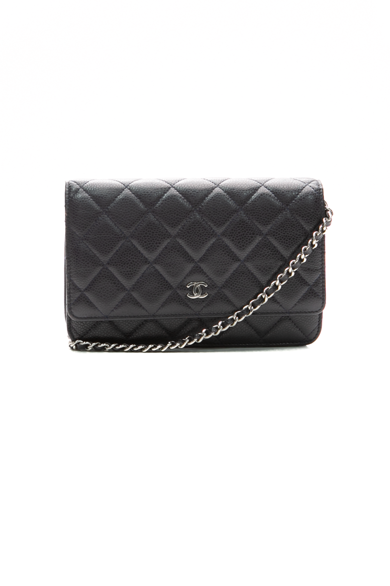 Chanel-Classic-Wallet-on-Chain-299043