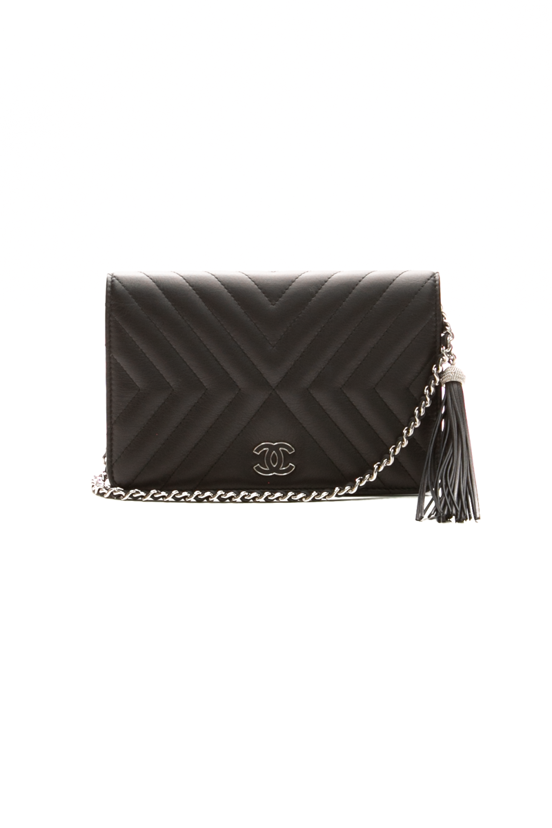 Chanel-Tassel-Wallet-On-Chain-299096