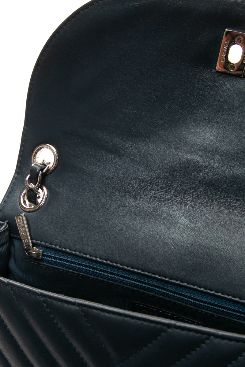 Medium Round CC Flap Bag
