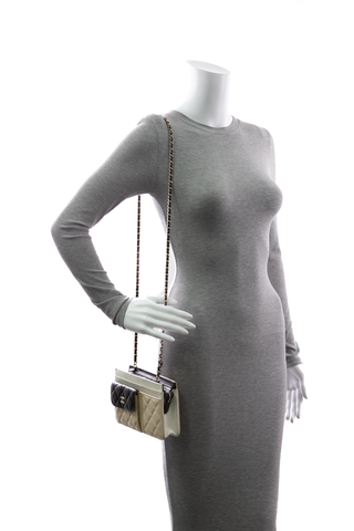299146-chanel-Multi-Pocket-Wallet-on-Chain-Bag