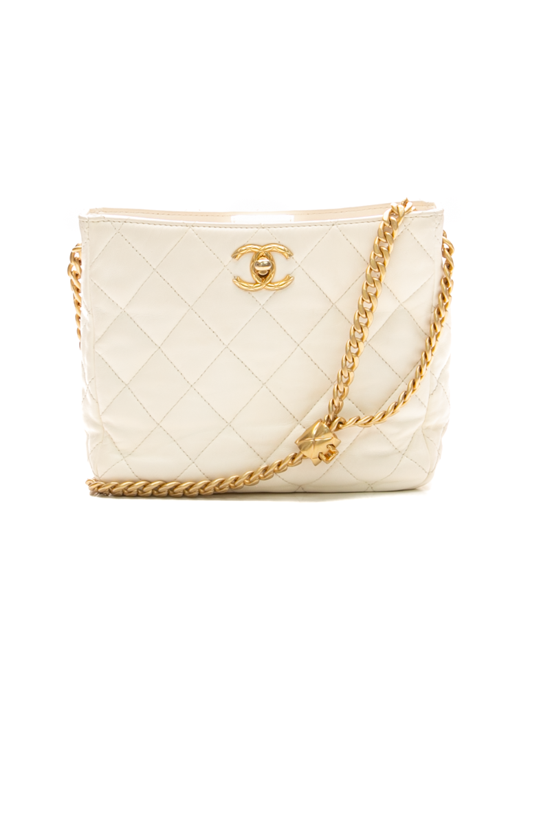 Chanel-CC-Chain-Hobo-299147