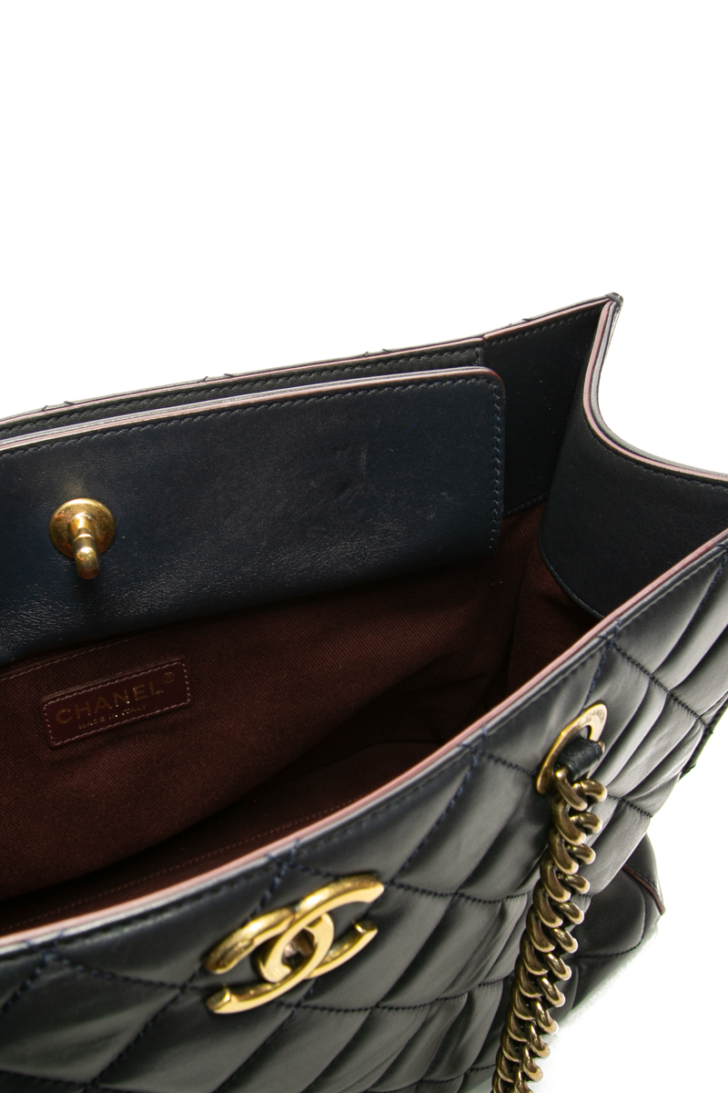 Perfect Edge Tote