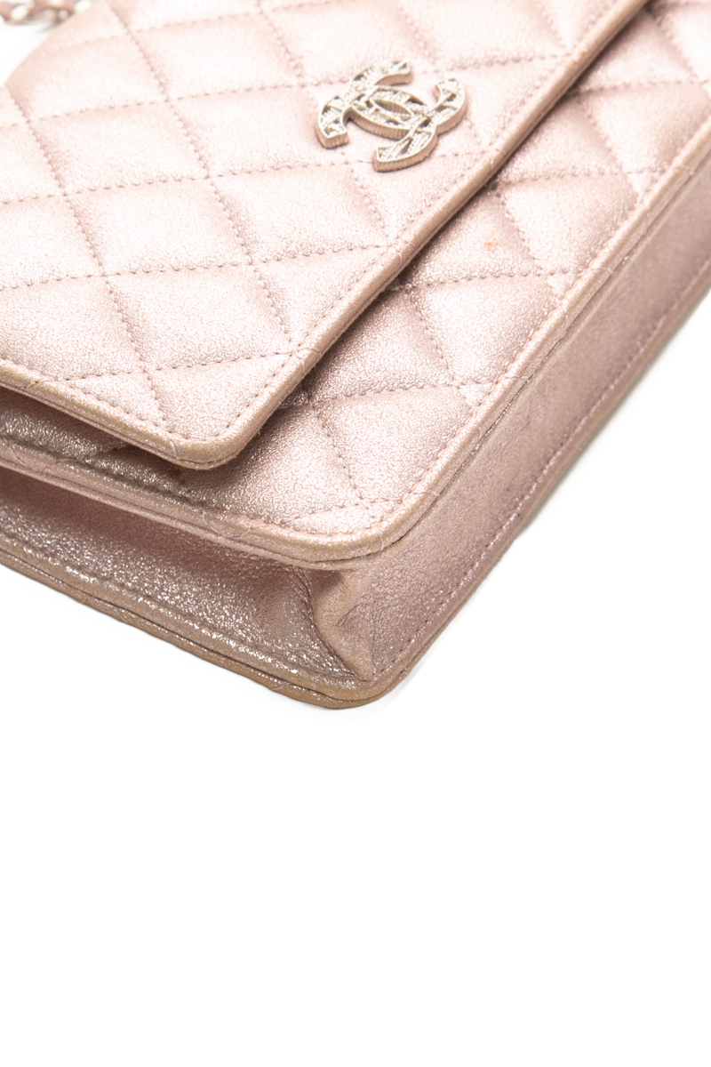 Iridescent Wallet on Chain