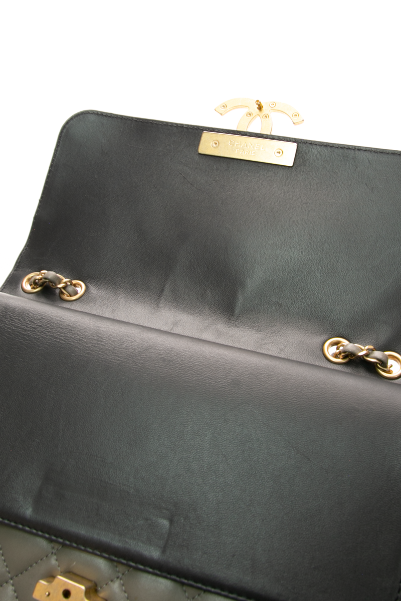 CC Chic Medium Double Flap Bag