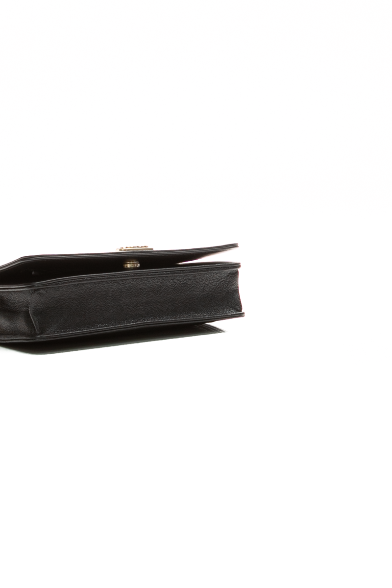 Boy Wallet On Chain