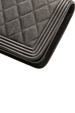 Boy Wallet On Chain