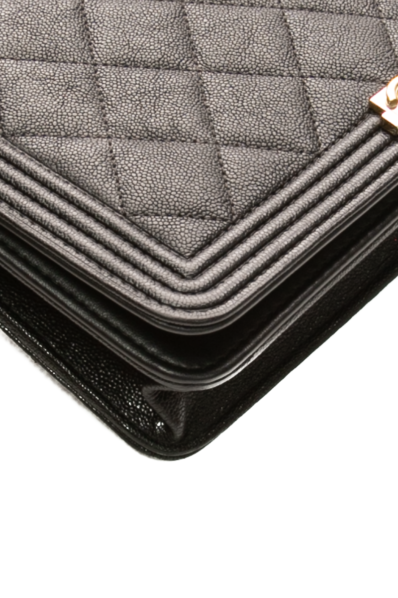 Boy Wallet On Chain