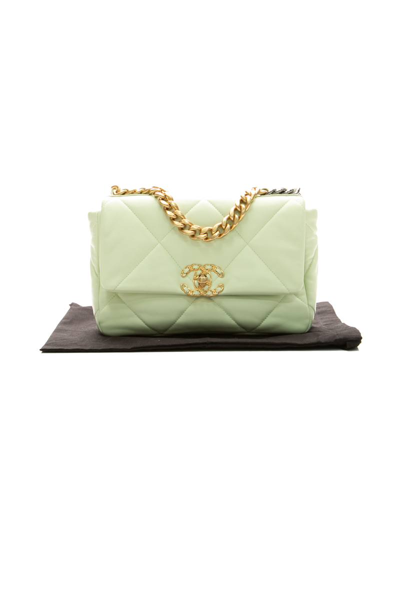 Medium Chanel 19 Bag