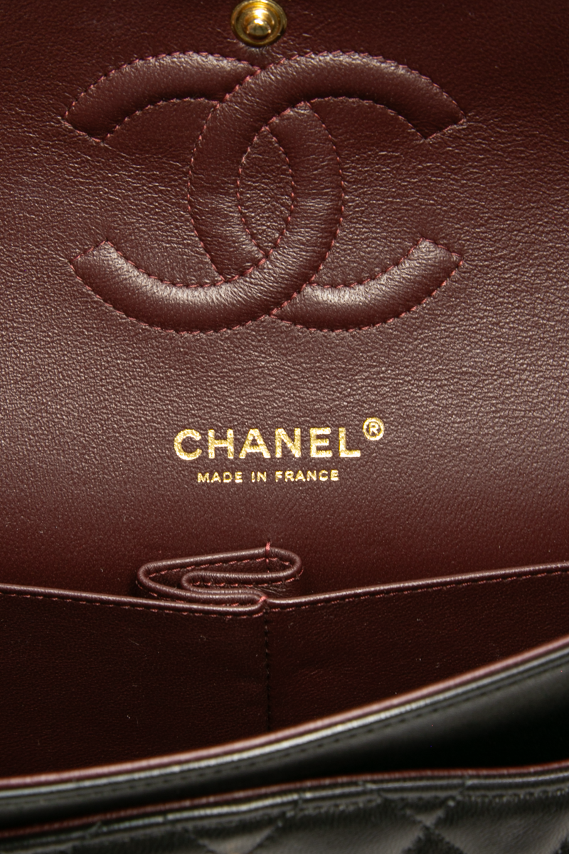 Classic Medium Double Flap