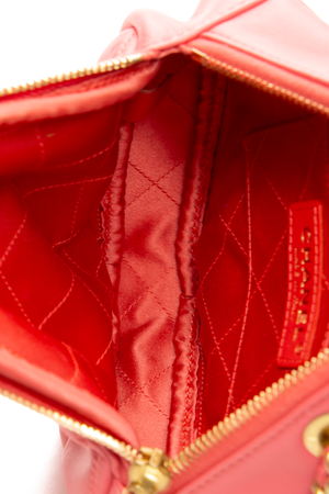 Diamond Clutch with Chain