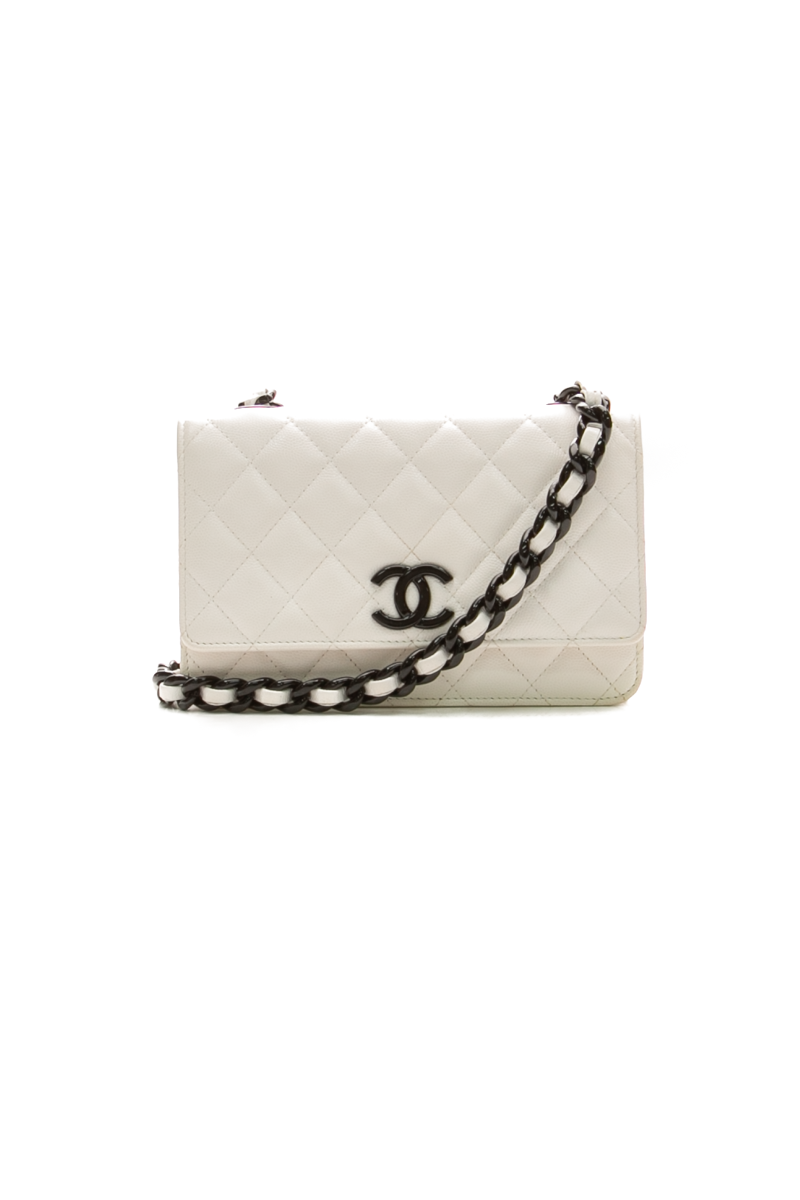 Chanel-My-Everything-Wallet-on-Chain-300116