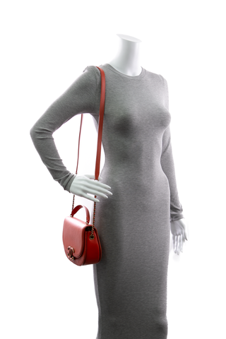Chanel-Coco-Curve-Messenger-Flap- Bag-300136