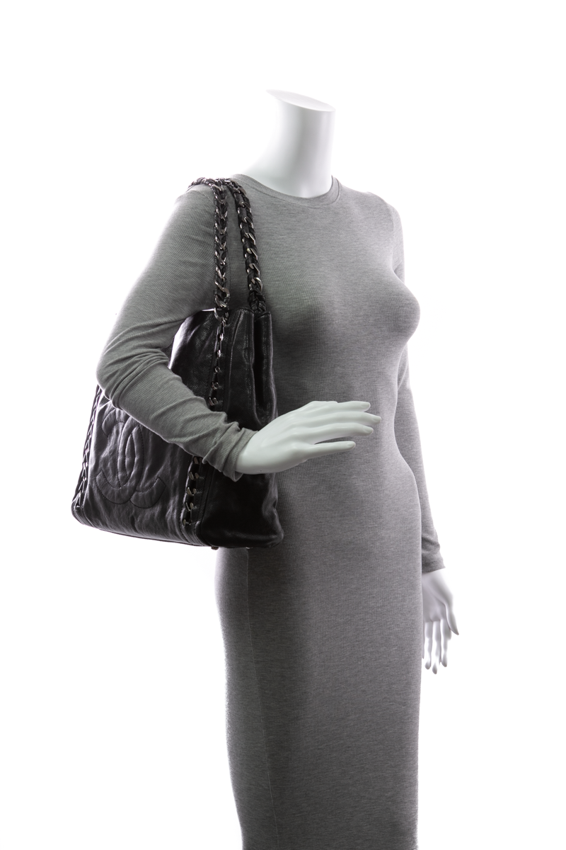 Modern Chain Tote Bag