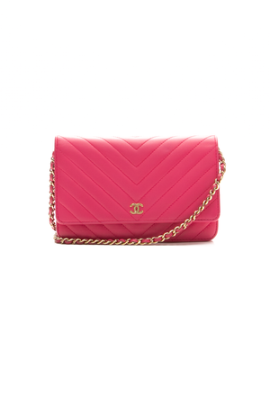 Chanel-Chevron-Wallet-on-Chain-300508