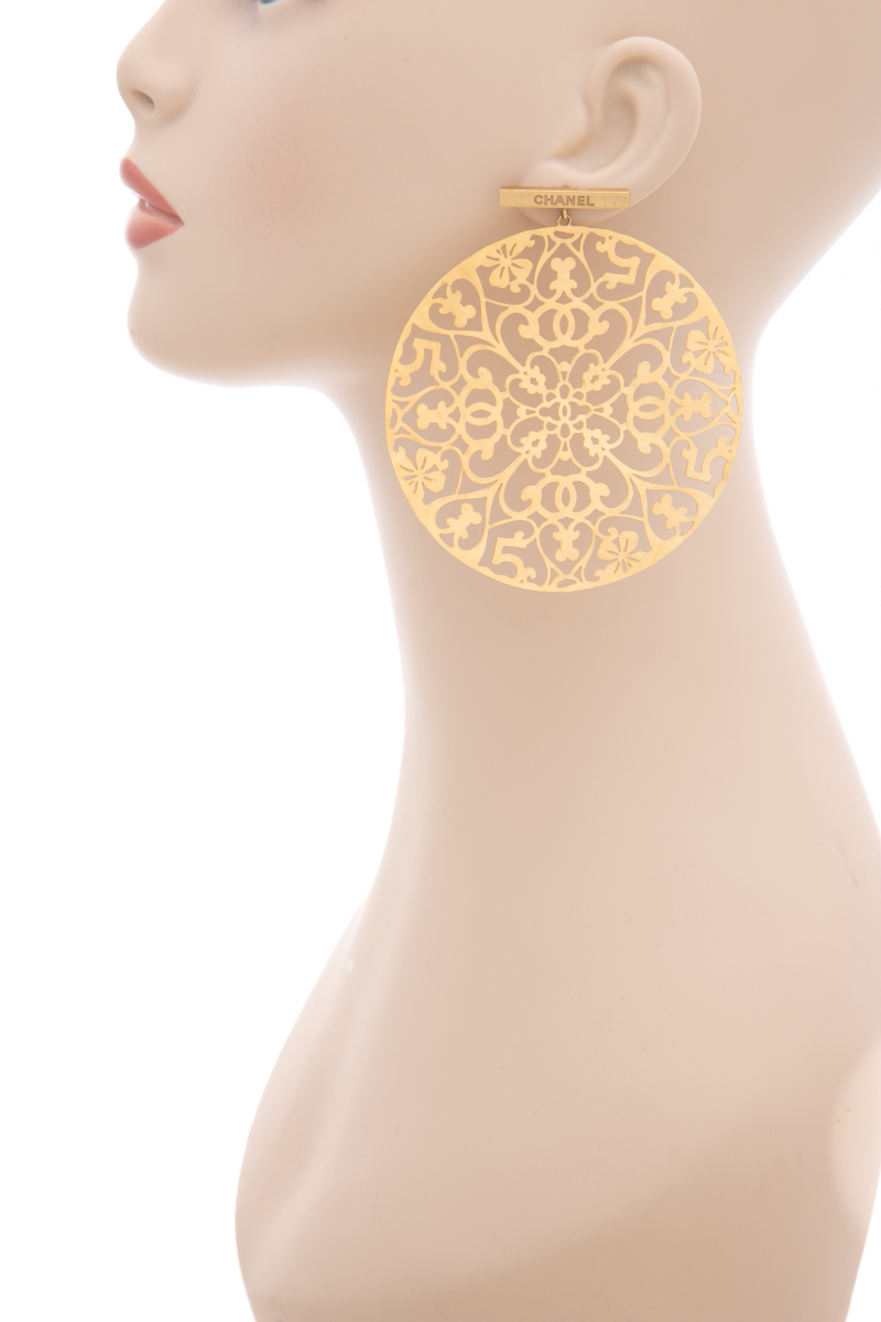 Round Hollowing Drop Earrings