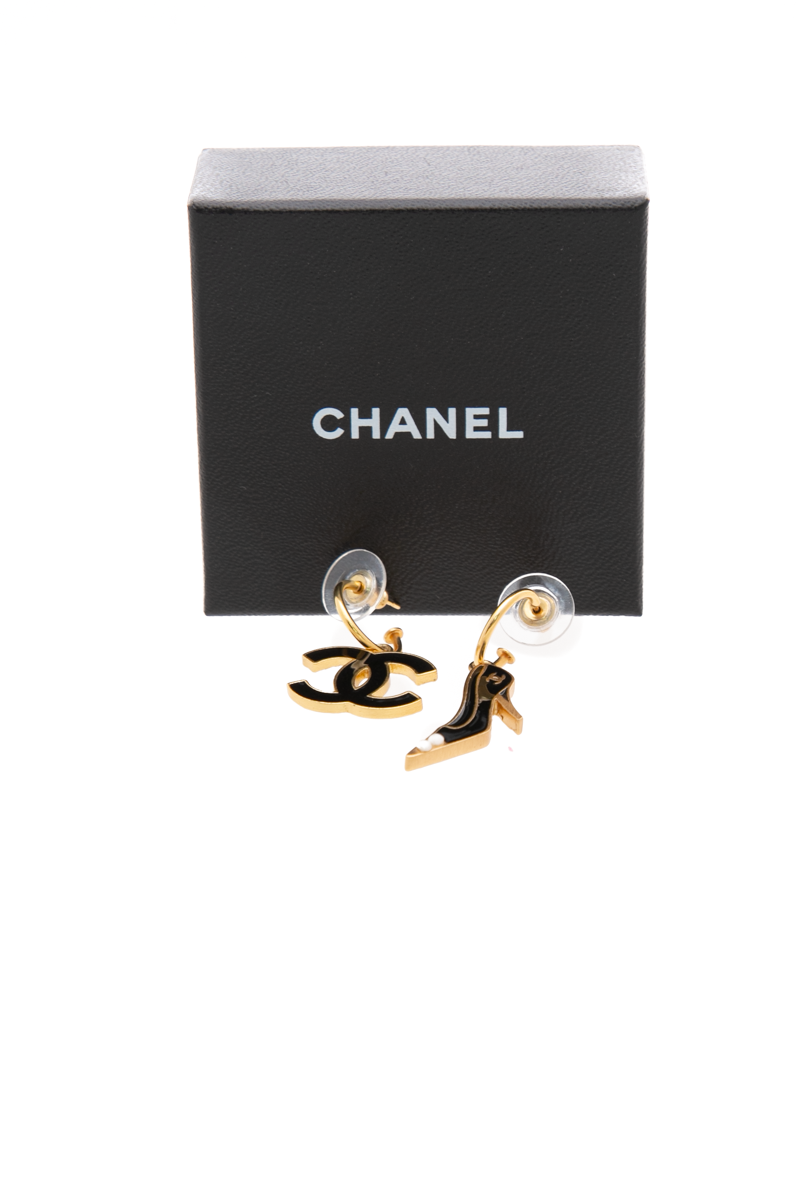 Coco Mark Pump Motif Earrings