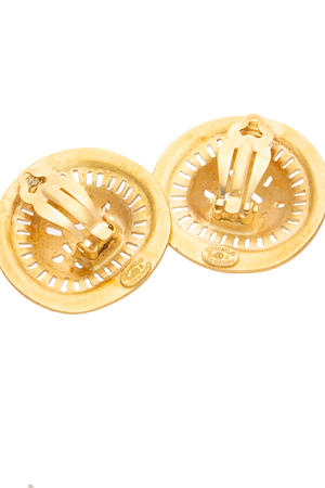 Vintage Hammered Cutout Clip On Earrings