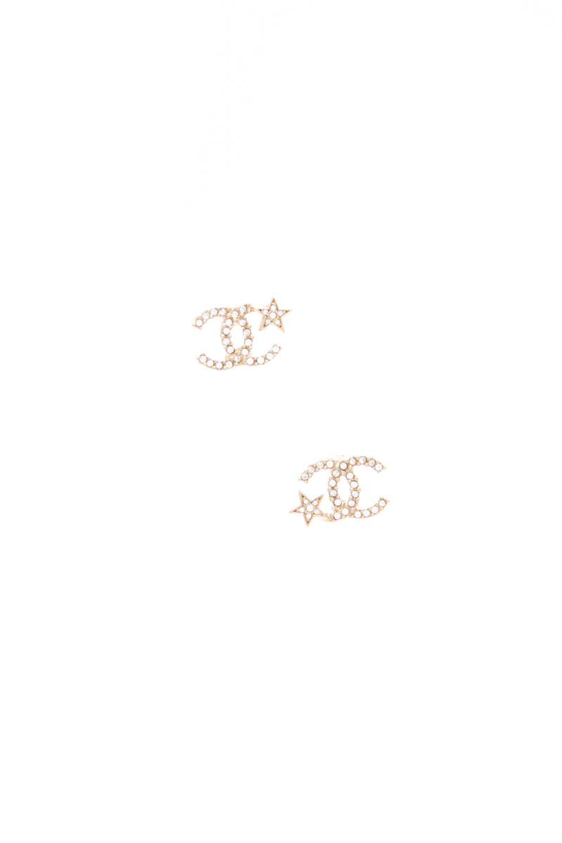 Chanel-CC-Star-Stud-Earrings-299685