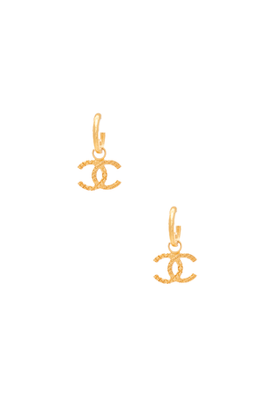 Chanel-CC-Quilted-Hoop-Earrings-300112