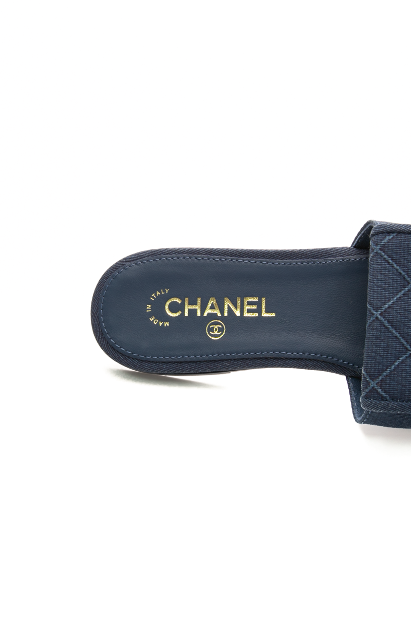 Turnlock Mules - Size 38