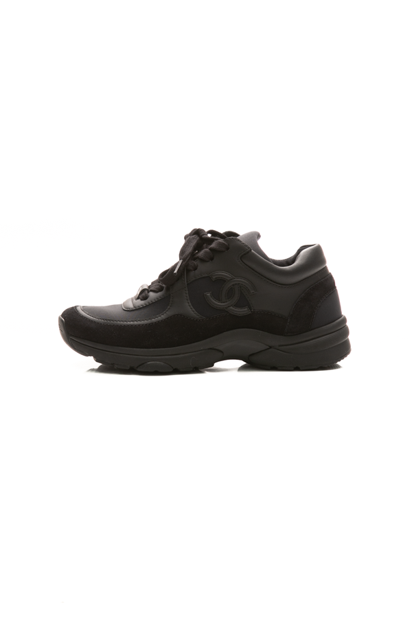 CHANEL スニーカー　ブラック　35 Chanel CC Trainer Sneakers - Size 35 - Couture USA