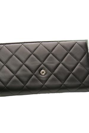 Classic L Flap Wallet