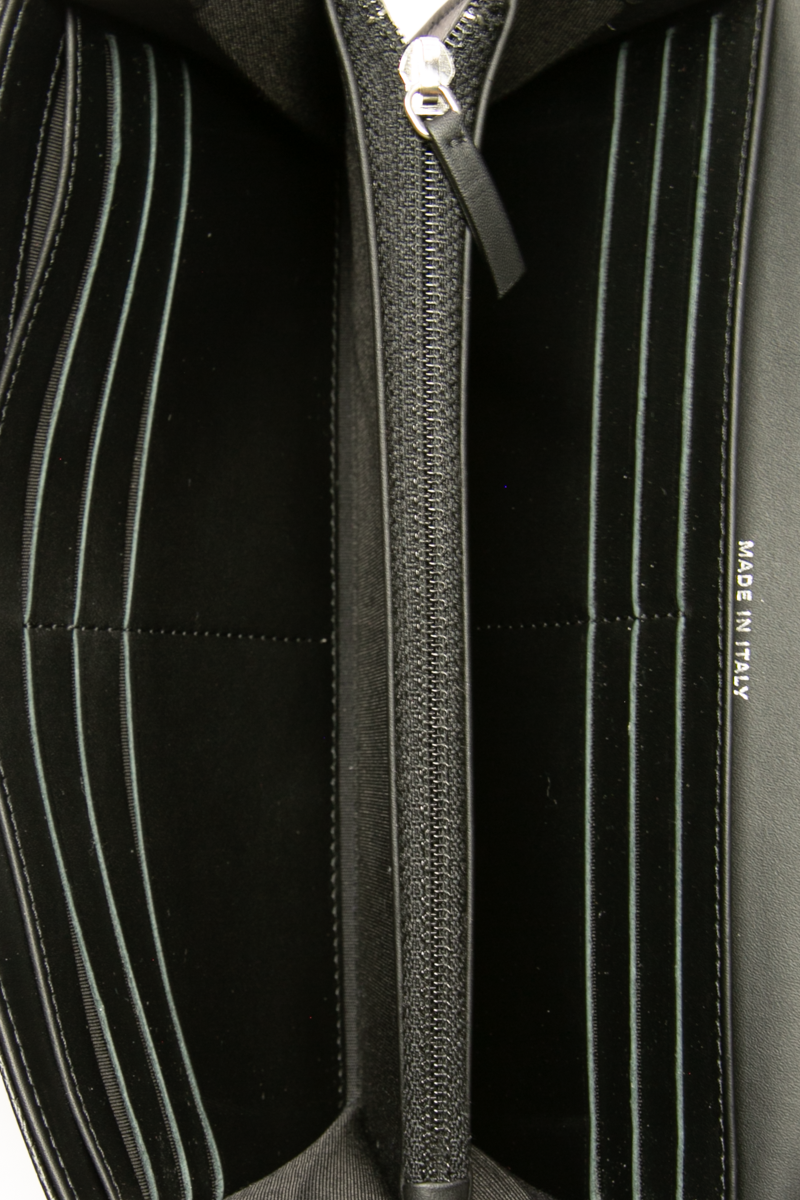 L Gusset Flap Wallet