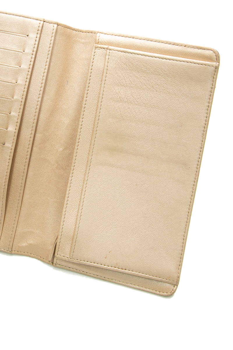 Camelia Yen Wallet