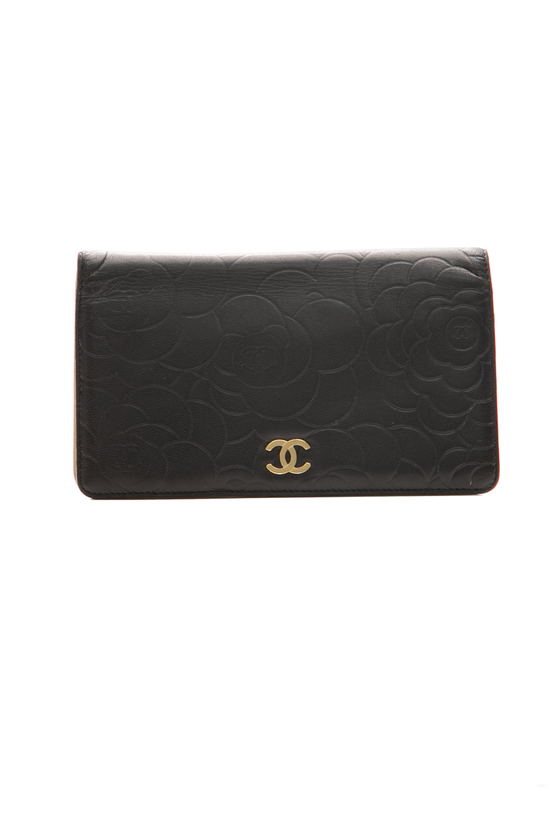 Chanel-Camelia-Yen-Wallet-297903