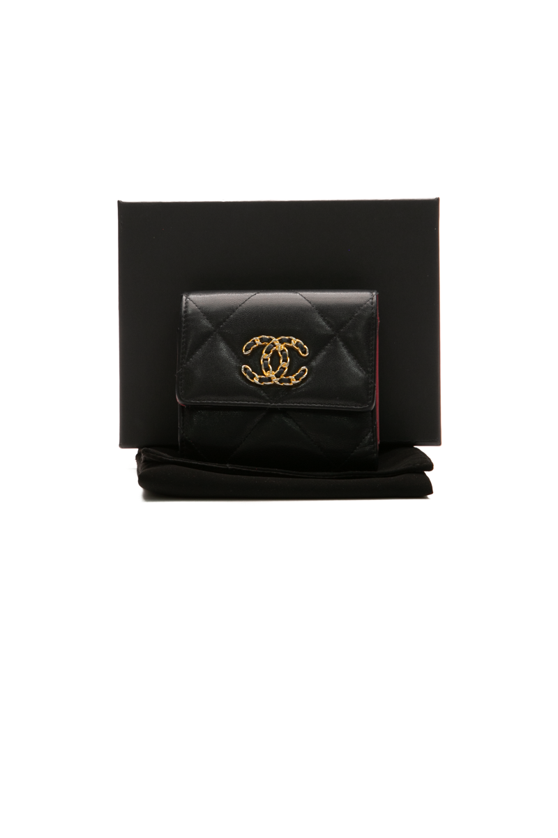 Chanel 19 Small Flap Wallet