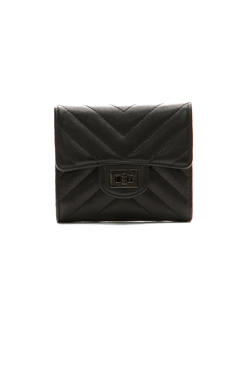 Chanel-Reissue-Compact-Wallet-300041
