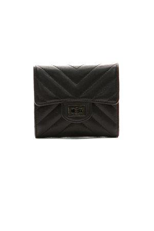 Chanel-Reissue-Compact-Wallet-300041