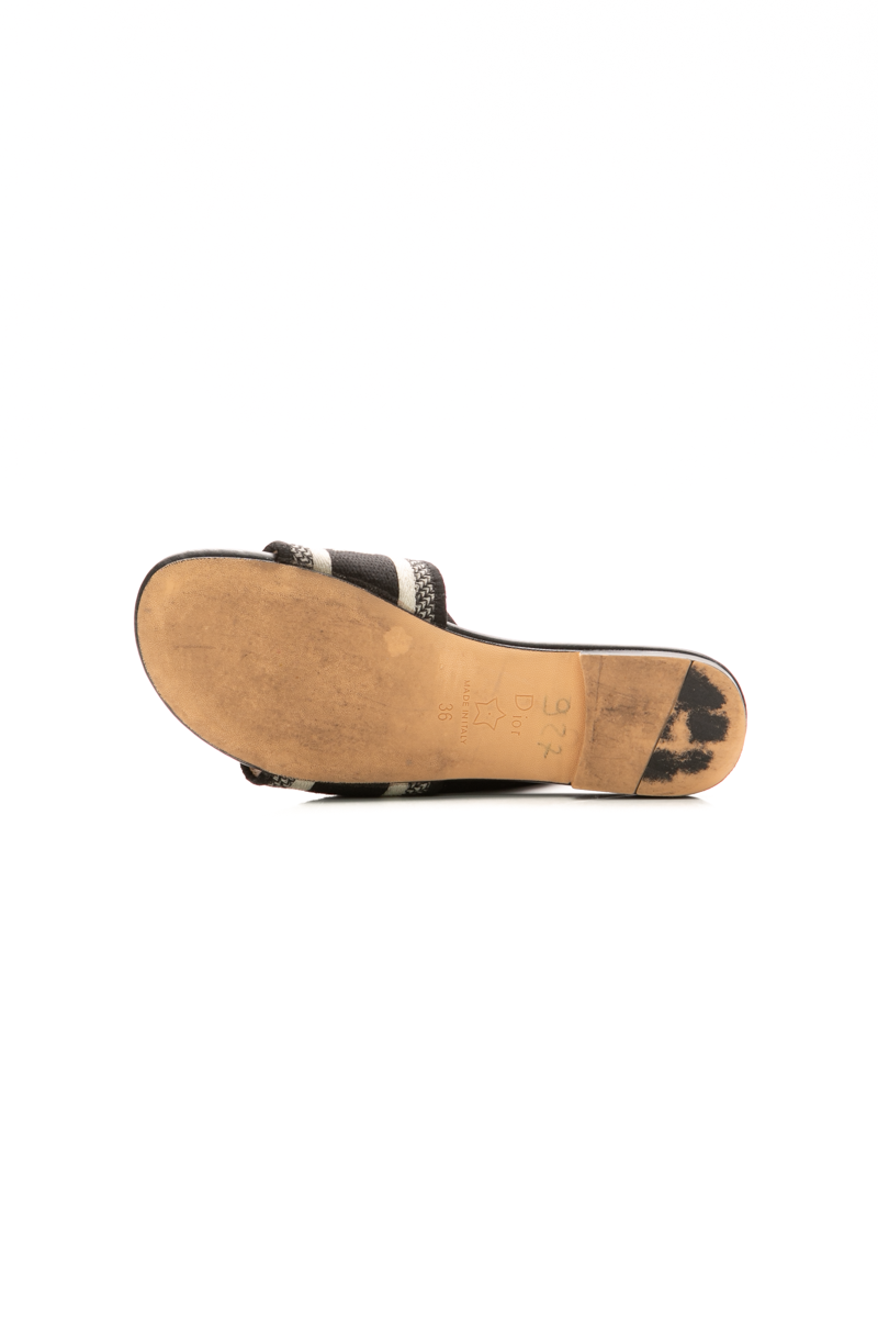 Dway Slide Sandals - Size 36